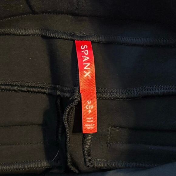 Spanx Size S Ponte Flare Pants Black Shaping Pull On - Picture 6 of 8